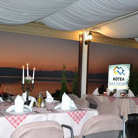 Dva Bisera 4*