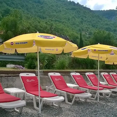 Dva Bisera Hotel Lagadin